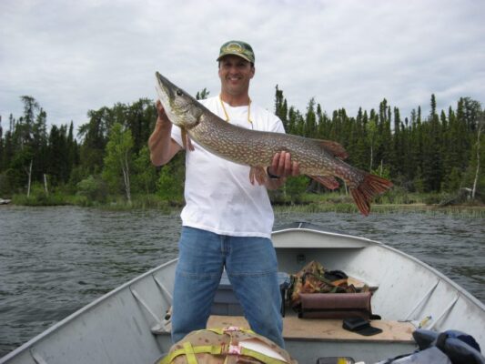 Reindeer Lake Muskie Fishing